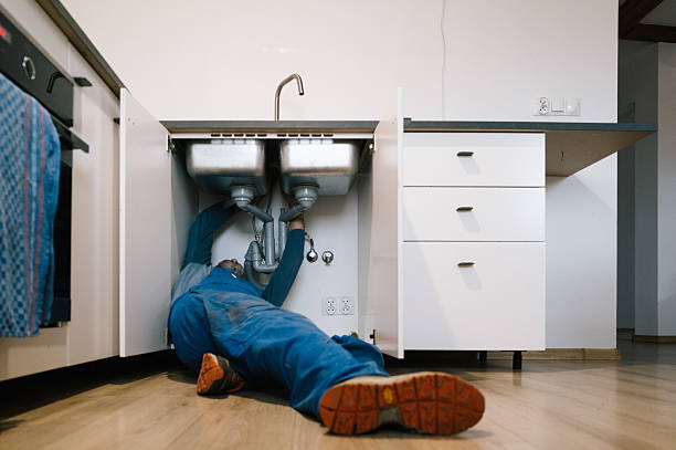 Professional Leak Detection technician working in Camp Hill, AL
